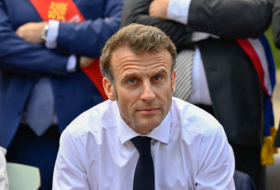 Macron cree que Le Pen podría llegar al poder en Francia en 2027