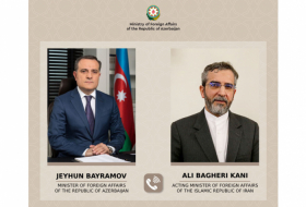 Se mantuvo una conversación telefónica entre el Canciller azerbaiyano y el Canciller iraní en funciones