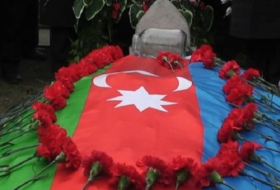 Los armenios insultaron los cuerpos de los perecidos muertos