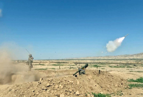   El ejército de Azerbaiyán realiza entrenamiento táctico con fuego real en unidades de defensa aérea-  VIDEO    