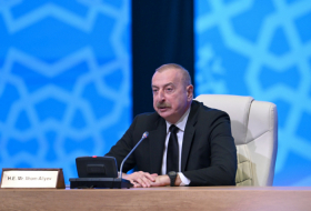   Presidente Ilham Aliyev  : 