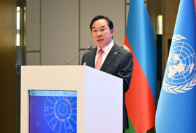 Laos pretende beneficiarse de la experiencia de Azerbaiyán