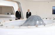  Ilham Aliyev participa en la inauguración del Complejo Turístico de los Volcanes de Lodo 