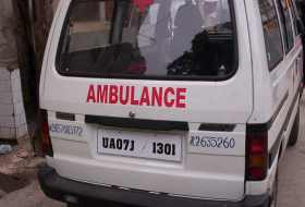 Mueren 26 personas en una colisión entre un bus escolar y un camión en la India 