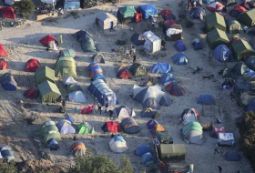 Francia no restaurará campamento de refugiados calcinado por incendio en el norte del país