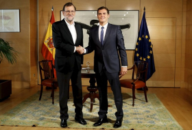 Rajoy y Rivera negociarán medidas que faciliten la abstención del PSOE