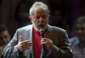 Expresidente brasileño Lula exige que le devuelvan 