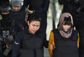 Acusadas de muerte de hermanastro de Kim llegan a corte en Malasia
