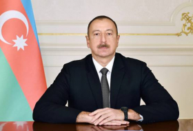 El presidente de Azerbaiyán felicitó a su par ucraniano