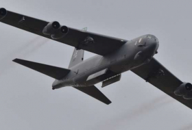 Bombarderos B-52 de EE.UU. sobrevuelan los mares de la China Oriental y Meridional
