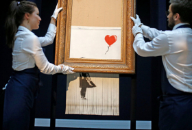 Banksy: el cuadro 'Niña con balón' debió destruirse por completo