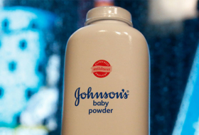  Informe: Johnson & Johnson supo durante décadas que su talco contenía fibras cancerígenas 