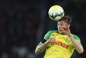 El Nantes francés rinde homenaje al futbolista Emiliano Sala y retira el número nueve