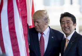 Trump y Abe examinan los resultados de la cumbre entre EEUU y Corea del Norte