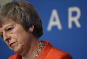 Conservadores británicos exigen a May que suspenda voto del Brexit
