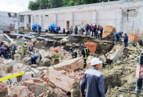   Rusia: Un constructor rescatado y varios atrapados bajo los escombros de una construcción colapsada en Novosibirsk  