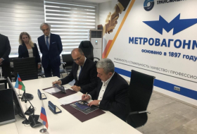   Se firma el contrato de compra de nuevos trenes para el Metro de Bakú  