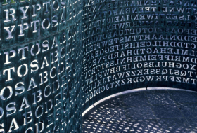 Nueva pista para solucionar Kryptos, el gran enigma cifrado de la CIA