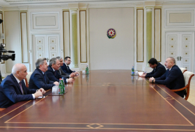   Presidente Ilham Aliyev recibe a la delegación de la Duma Estatal de Rusia  