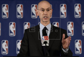 La NBA propone a los jugadores una reducción de sueldo del 50 por ciento