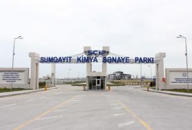   Se inaugura Azmonbat SRL en el Parque Industrial Químico de Sumgayit   