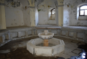 Monumentos de Shusha: casa de baños 
