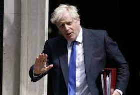 Johnson se niega a dimitir pese al ultimátum de sus ministros y diputados