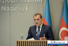   Ministro de Relaciones Exteriores de Azerbaiyán parte hacia los Estados Unidos  