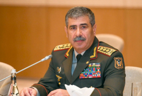   Zakir Hasanov felicitó al personal del Ejército de Azerbaiyán  