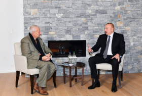  El Presidente de Azerbaiyán se reunió con el Director General de 