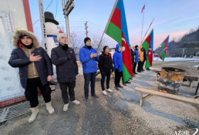     Día 38 de la protesta pacífica  : Continúa la acción contra la explotación ilegal de los recursos naturales de Azerbaiyán  