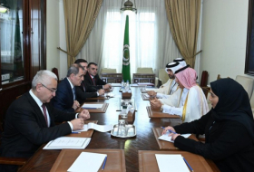   Jeyhun Bayramov se reunió con Soltan bin Saad Al-Muraykhi  