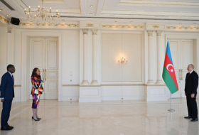  Presidente de Azerbaiyán recibe las credenciales del Embajador entrante de Ghana 