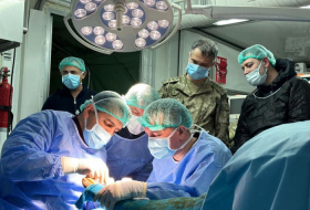   El personal médico de gran experiencia del ejército azerbaiyano prosigue sus actividades en Kahramanmarash  