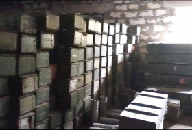  Se descubrió un almacén de municiones en una instalación civil en Kalbajar - Vídeo 