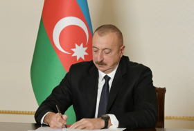  Ilham Aliyev felicitó al Primer Ministro de Pakistán 