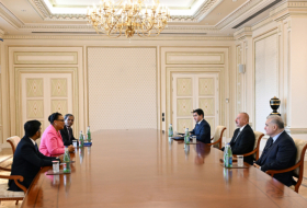  Ilham Aliyev recibió a la Secretaria General de de la Mancomunidad de Naciones