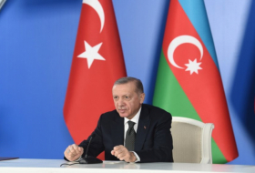 Erdogan felicitó a Azerbaiyán por el Día de la Independencia 