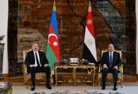   El Presidente Ilham Aliyev y el Presidente Abdel-Fattah al-Sisi se reúnen a solas  