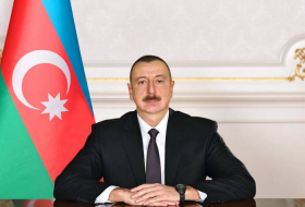   Presidente Ilham Aliyev felicita a la presidenta de Eslovenia con motivo de la fiesta nacional  