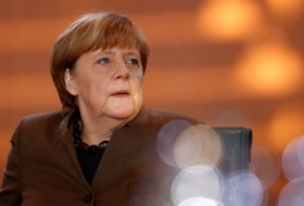La izquierda alemana se une para desalojar a Angela Merkel
