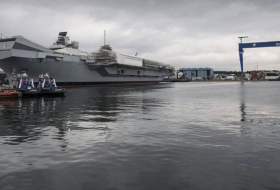 El mayor buque de guerra del Reino Unido inicia pruebas en alta mar