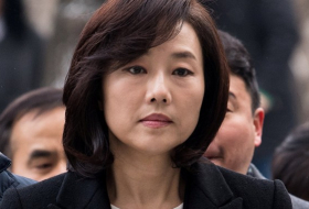 Detienen a la ministra de Cultura surcoreana por `lista negra` de artistas disidentes 