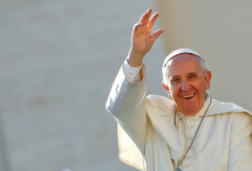 Papa Francisco felicita en una carta a Trump