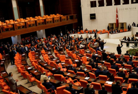 Parlamento turco aprueba enmiendas para instaurar un sistema presidencialista 