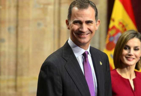 El Rey de España y su esposa se reunen con los cancilleres de Cuba y México