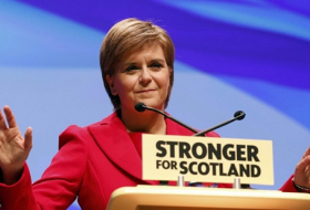 Sturgeon: la intransigencia de May lleva a Escocia a otro referéndum independentista