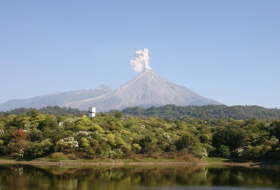 El volcán más alto de Kamchatka arroja ceniza a 5.000 metros sobre el mar