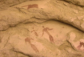 Descubren arte rupestre de 5 mil años en Egipto