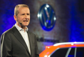 Volkswagen promete mantener sus plantas en México